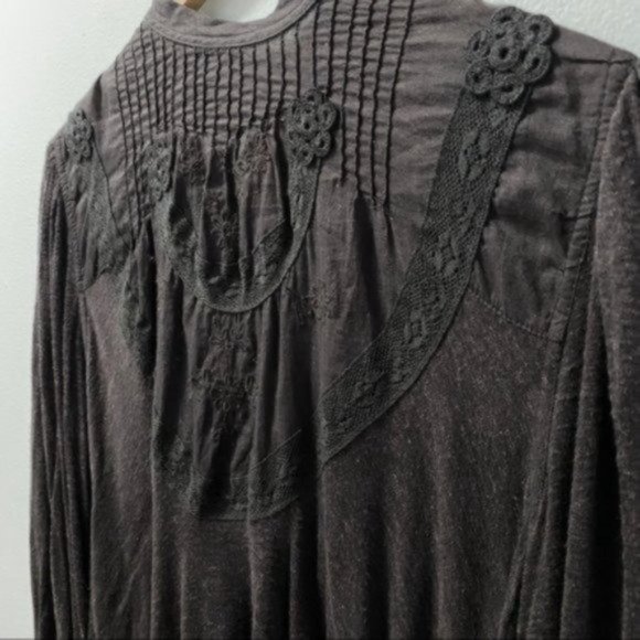 Free People Black Anthracite Peasant Blouse Bell Sleeve Flowy Top Boho Grunge - Picture 6 of 11